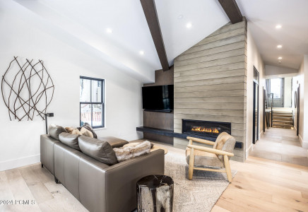 Image for 741  Rossie Hill Drive