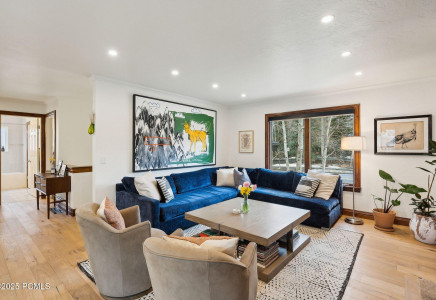 Image for 2407  Holiday Ranch Loop Road