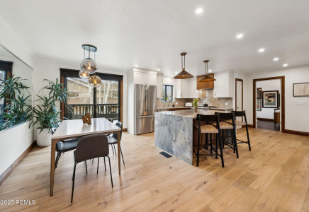 Image for 2407  Holiday Ranch Loop Road