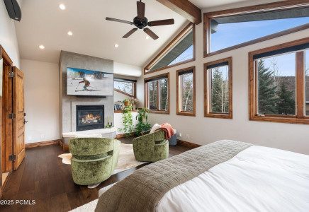Image for 2407  Holiday Ranch Loop Road