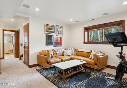 Image for 2407  Holiday Ranch Loop Road