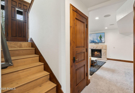 Image for 2407  Holiday Ranch Loop Road
