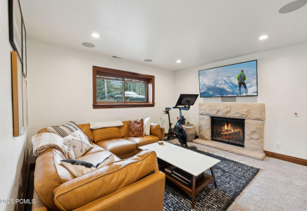 Image for 2407  Holiday Ranch Loop Road