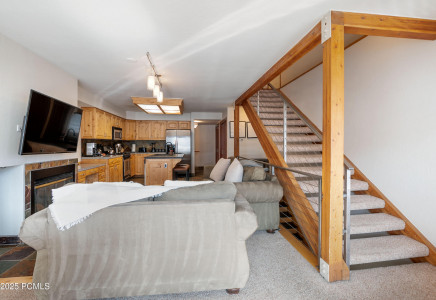 Image for 320  Marsac Avenue