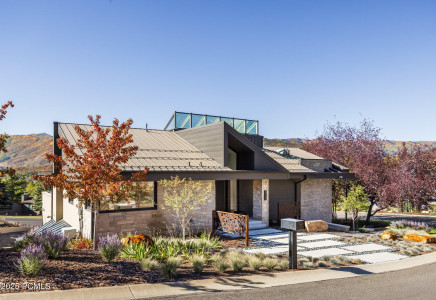 Image for 2559  Lupine Lane