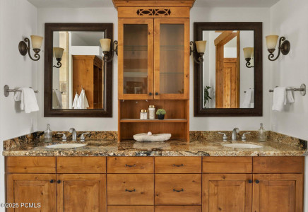Image for 2727  Uintah Court