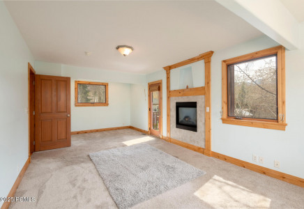 Image for 2003  Venus Court