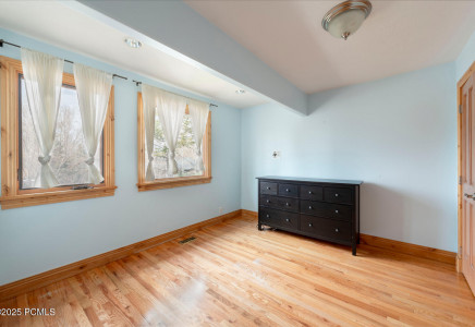 Image for 2003  Venus Court