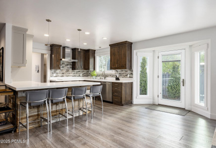 Image for 2830  Holiday Ranch Loop Road