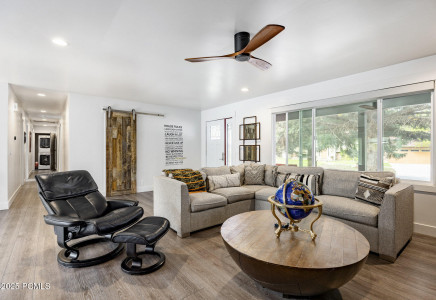 Image for 2830  Holiday Ranch Loop Road