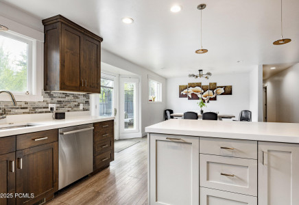 Image for 2830  Holiday Ranch Loop Road