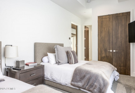 Image for 2908 W Deer Pointe Drive