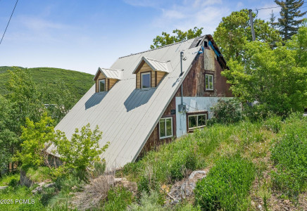 Image for 844  Empire Avenue