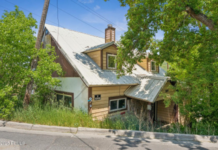 Image for 844  Empire Avenue
