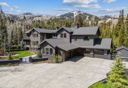 Image for 2475 W White Pine Lane
