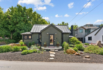 Image for 1439  Woodside Avenue