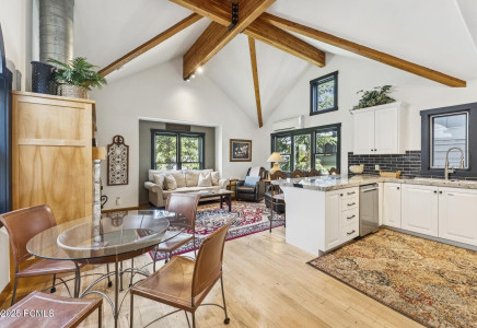 Image for 954  Empire Avenue