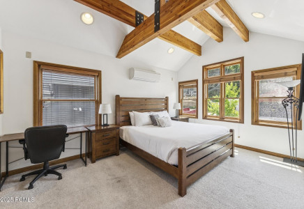 Image for 954  Empire Avenue