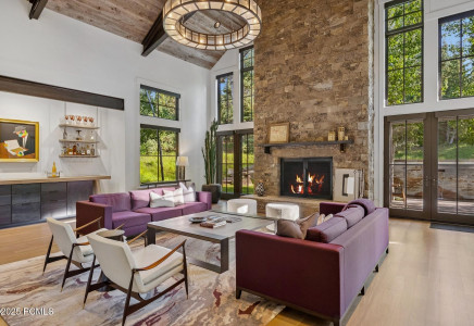 Image for 2505 W White Pine Lane