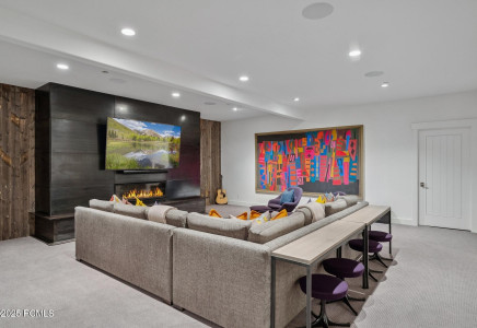 Image for 2505 W White Pine Lane