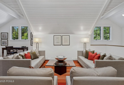 Image for 2505 W White Pine Lane