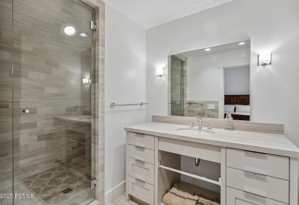 Image for 2505 W White Pine Lane