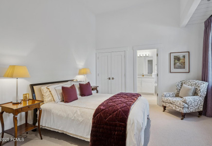 Image for 2505 W White Pine Lane