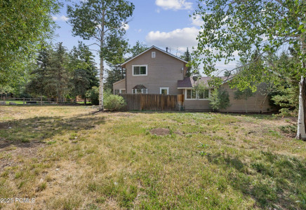 Image for 1860  Lucky John Drive