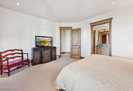 Image for 87  White Pne Cyn Road