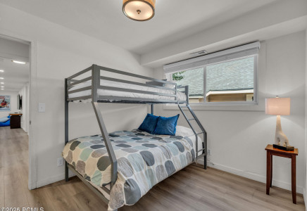Image for 1313  Park Avenue