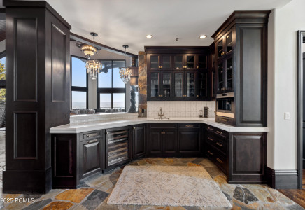 Image for 9985  Summit View Drive