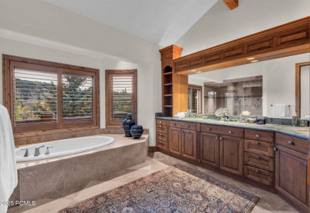 Image for 9968  Summit View Dr