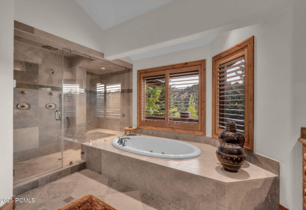 Image for 9968  Summit View Dr