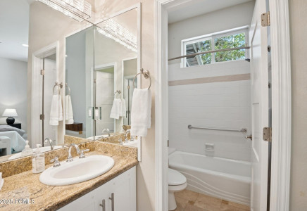 Image for 5  Augusta Court