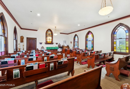 Image for 525  Park Avenue