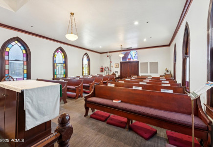 Image for 525  Park Avenue