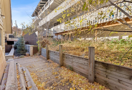 Image for 525  Park Avenue