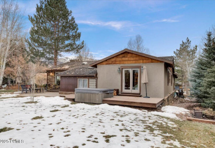 Image for 2350  Lucky John Drive