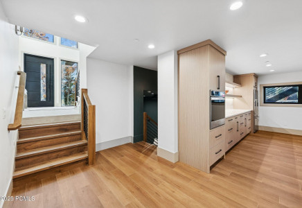 Image for 2083  Three Kings Court