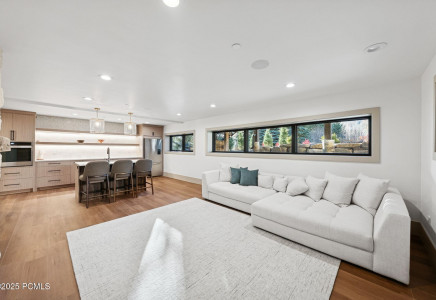 Image for 2083  Three Kings Court