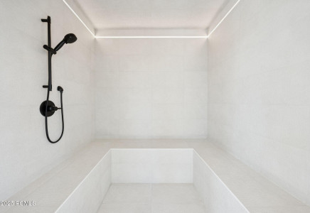 Image for 2083  Three Kings Court