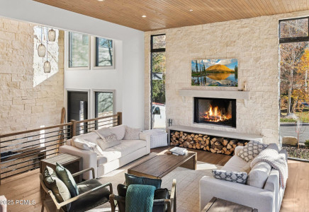 Image for 2083  Three Kings Court