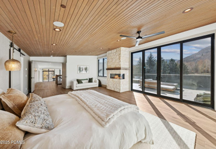 Image for 2083  Three Kings Court