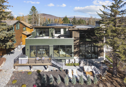 Image for 2083  Three Kings Court