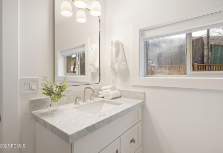 Image for 1109  Park Avenue