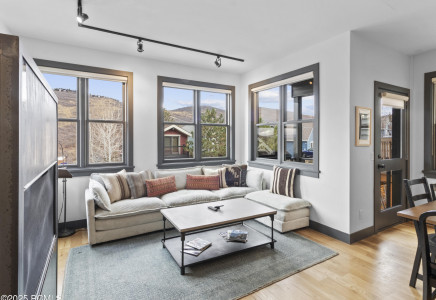 Image for 1199  Empire Avenue