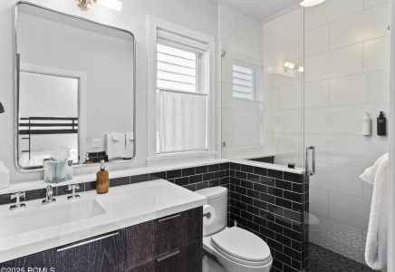 Image for 1199  Empire Avenue