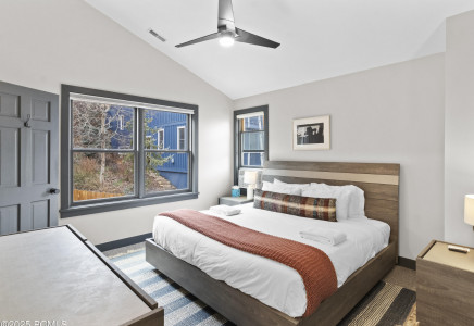 Image for 1199  Empire Avenue