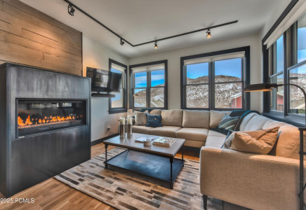 Image for 1199  Empire Avenue