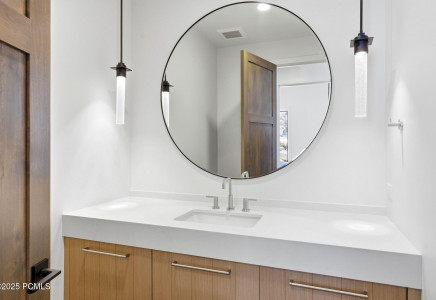 Image for 3506  Oakwood Drive